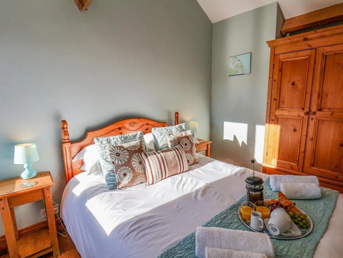 Hayloft Cottage Staintondale 0*,